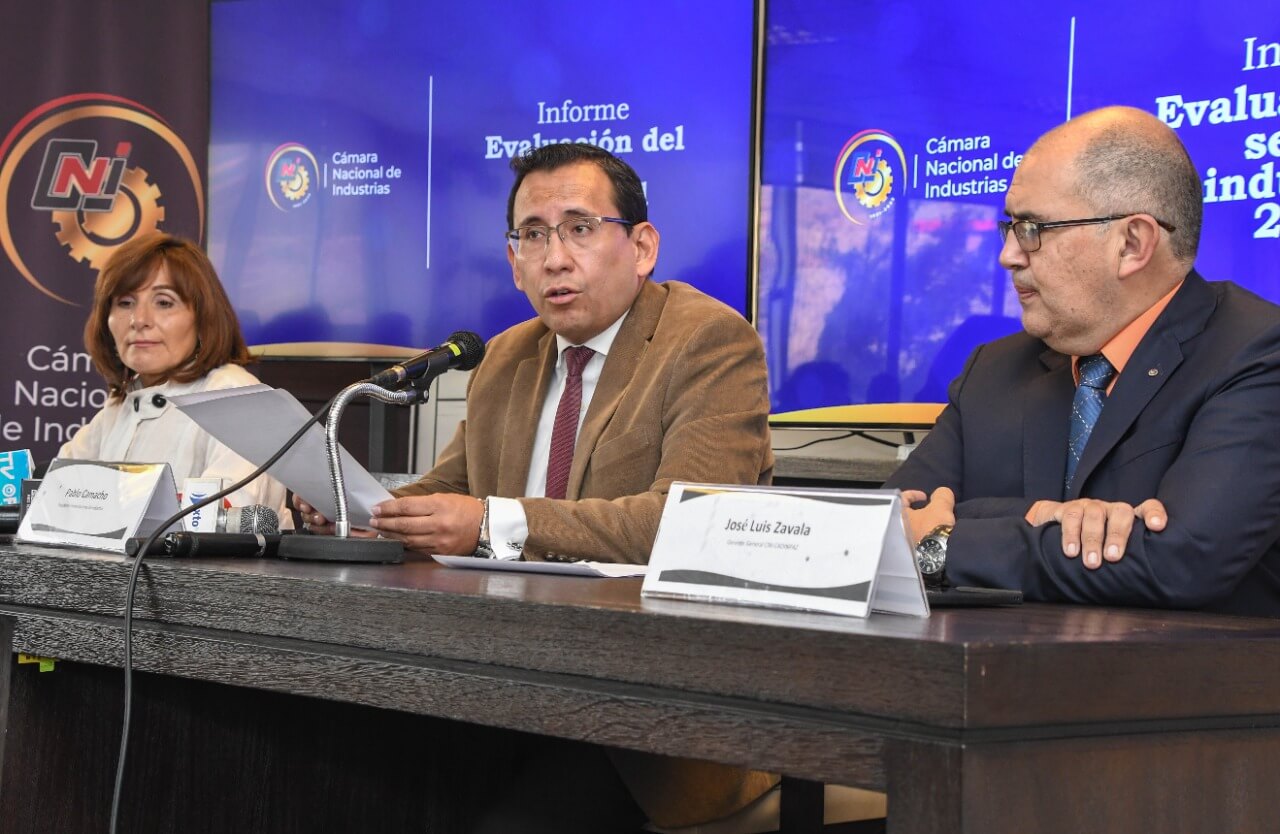 El 2022 cierra con cifras complejas para el sector industrial